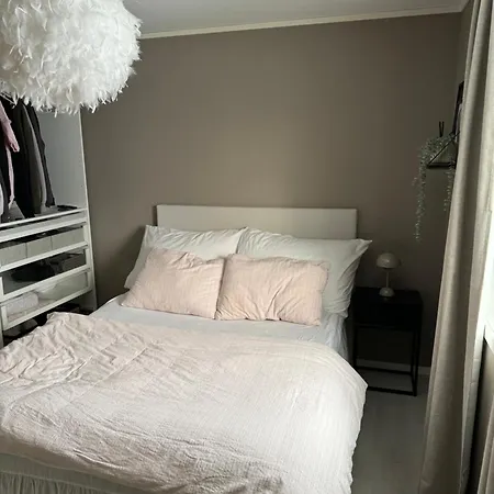 Hus Med 2 Soverom * 소르틀란